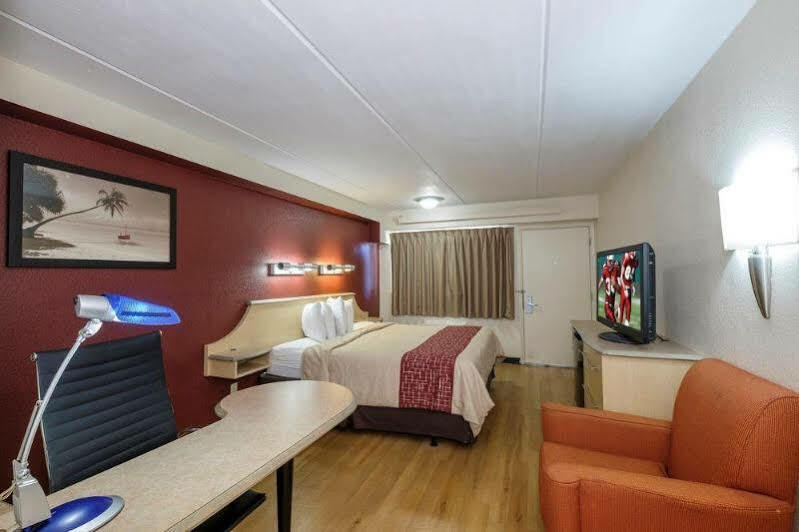 Red Roof Inn Tallahassee - University Dış mekan fotoğraf